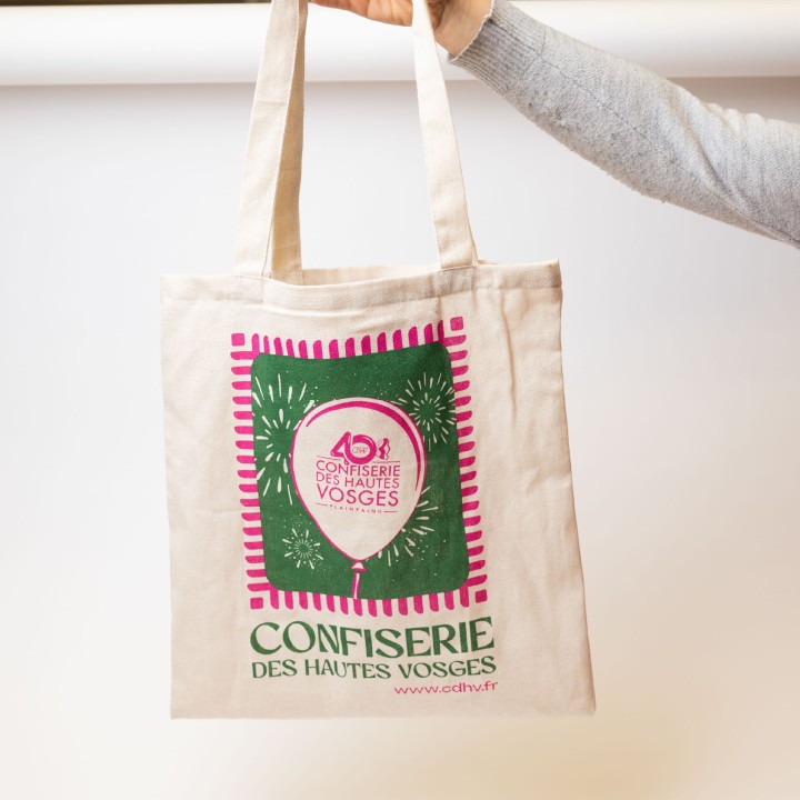 Découvrez notre tote bag tissu 40 ans CDHV ✅ Fabrication Artisanale