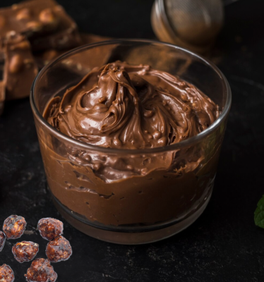 #41 Mousse au chocolat et noisettes grillées CDHV